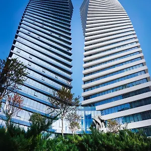 מלון Pullman Axis Towers, טביליסי